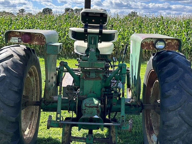 oliver-1555-image-32