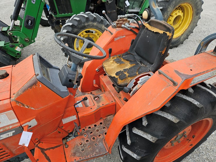 kubota-l2850-image-8