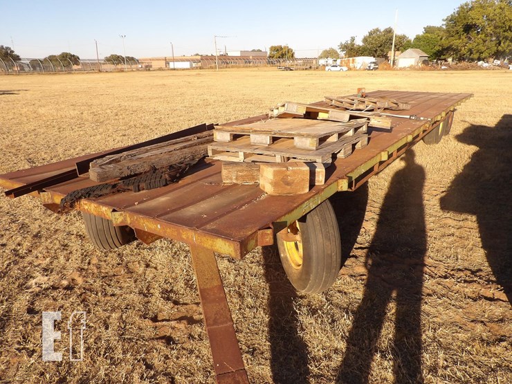 big-12-32'-trailer-image-1