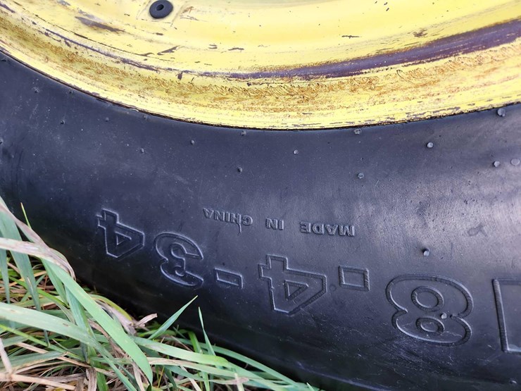 john-deere-7020-image-11