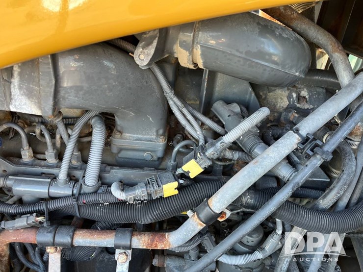 2015-ag-chem-rg1100b-image-65