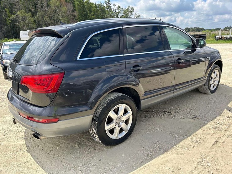 2013-audi-q7-image-3