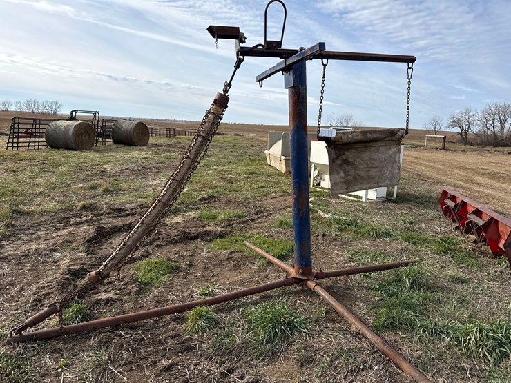 lewis-cattle-oiler-image-1