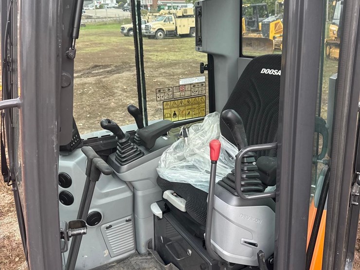 develon-dx35z-7-image-13