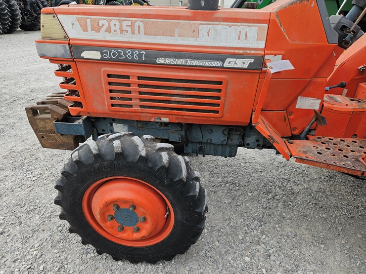 kubota-l2850-image-12