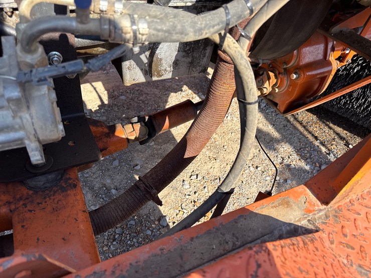 2010-broce-rj350-image-48