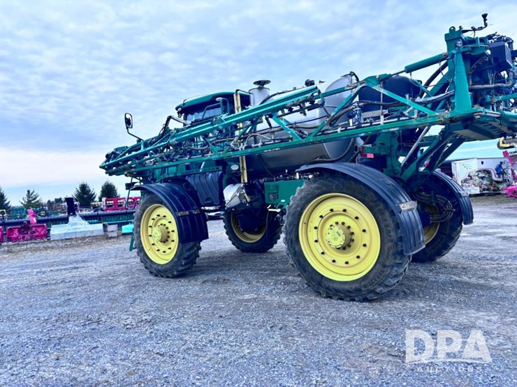 2020-john-deere-r4060-image-16