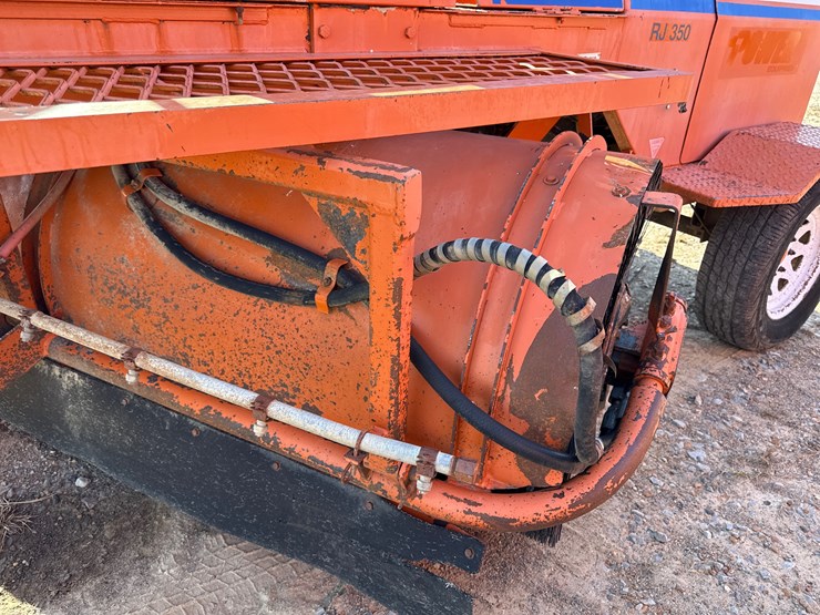 2010-broce-rj350-image-21