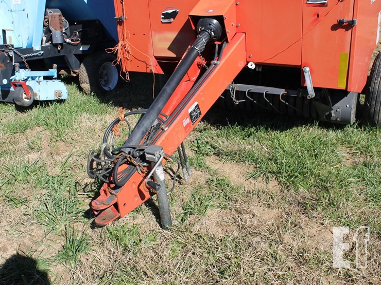 massey-ferguson-1745-image-4