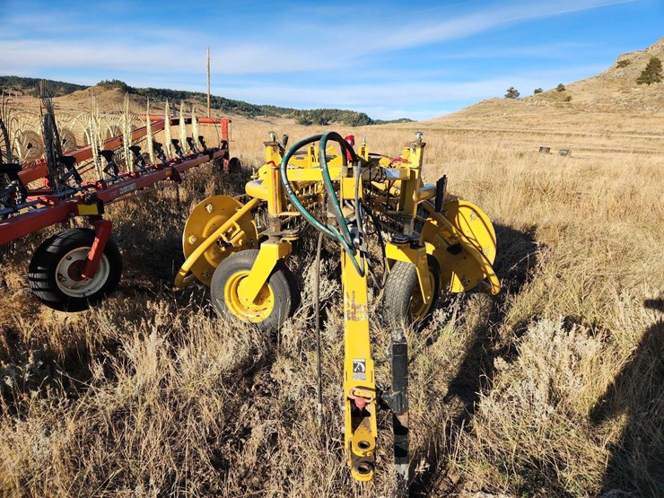 2020-vermeer-r2300-image-18