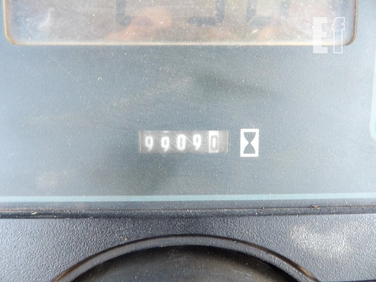 1993-ford-946-image-34