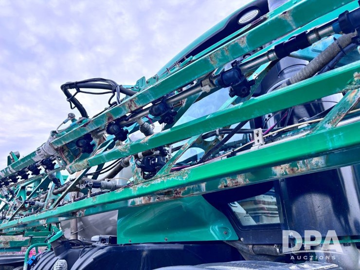 2020-john-deere-r4060-image-111