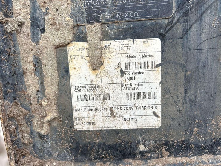 2020-deere-325g-image-18