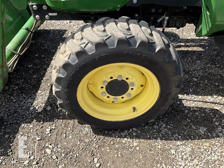 2018-john-deere-3038e-image-11