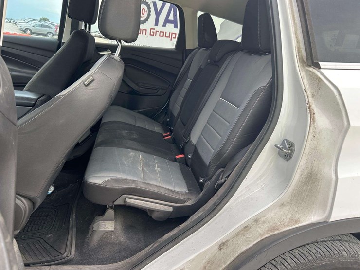 2013-ford-escape-image-16