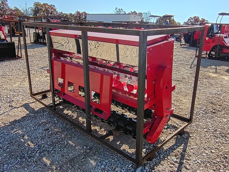 #l59-025-•-agt-seeder-skid-steer-attachment-(3-point)-image-6