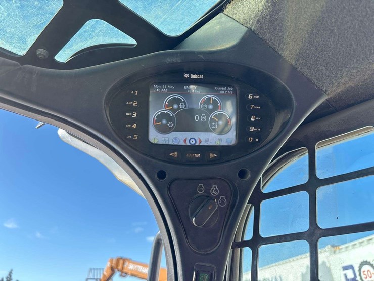 2017-bobcat-s650-image-19