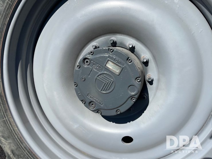 2015-ag-chem-rg1100b-image-36