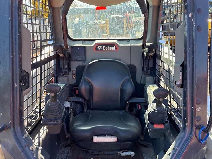 2020-bobcat-t66-image-13