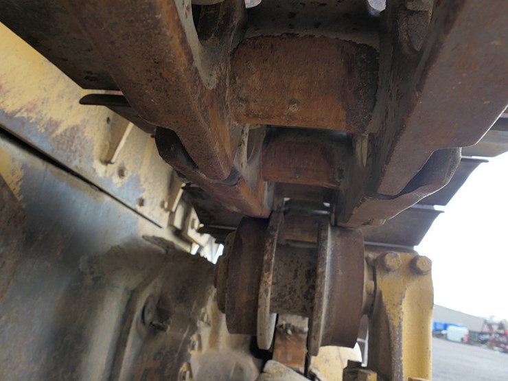 caterpillar-d6e-image-11