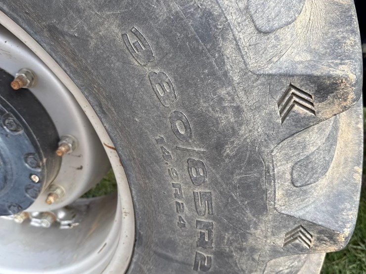 2008-case-ih-l730-image-29