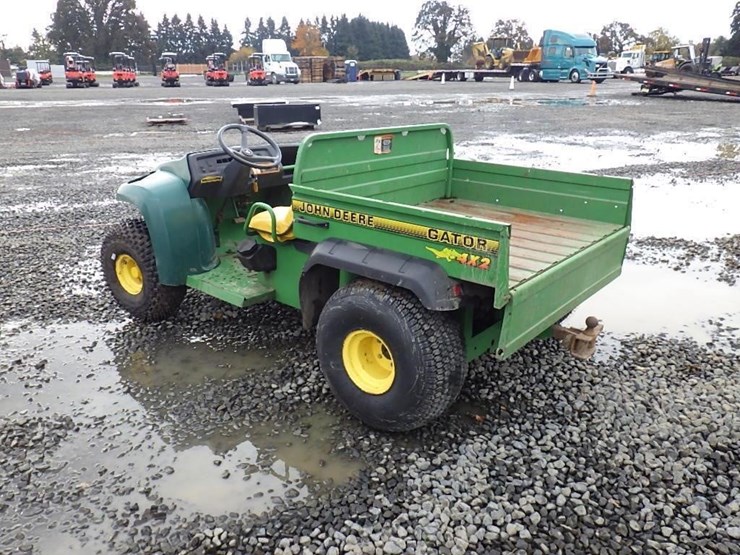 john-deere-gator-image-7