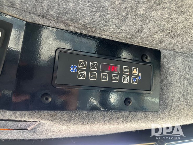 2015-ag-chem-rg1100b-image-94