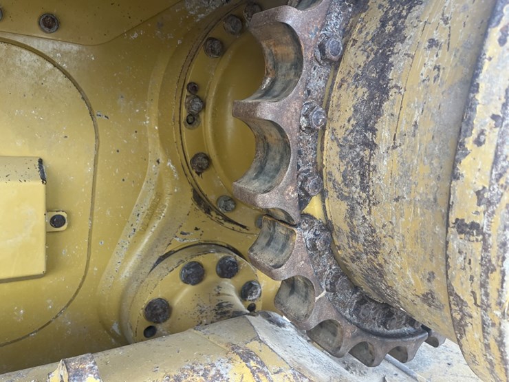 2020-caterpillar-d6-lgp-image-15