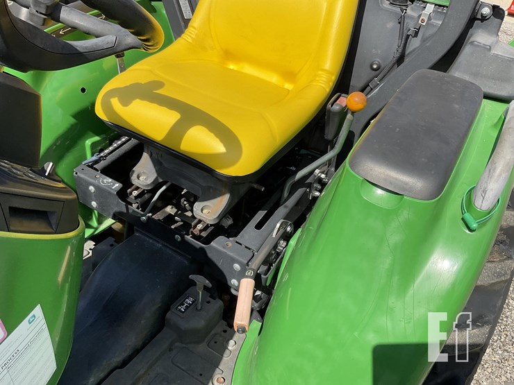 2018-john-deere-3038e-image-19
