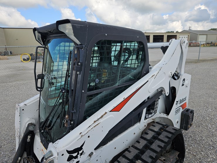 2018-bobcat-t595-image-21