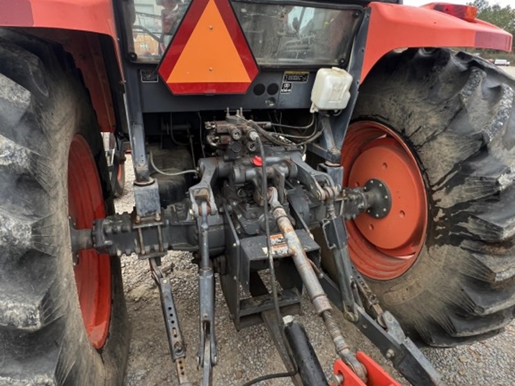 kubota-m108s-image-4