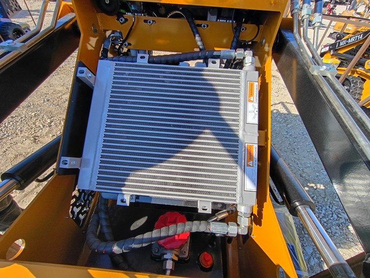 #l59-021-•-agt-mx-mrt14-mini-skid-steer-image-16