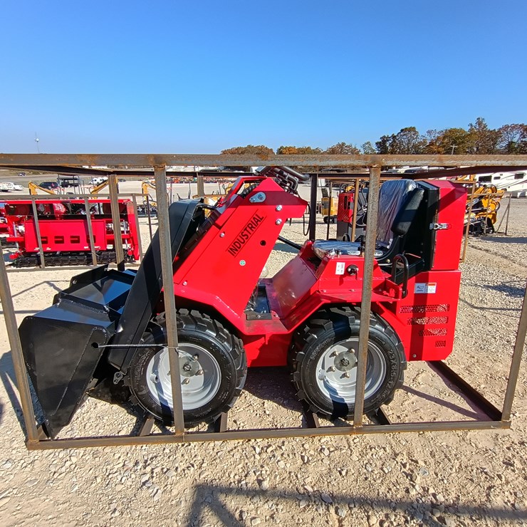 #L59-016 • AGT SDA-140W Mini Loader