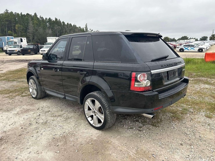 2013-land-rover-range-rover-image-4