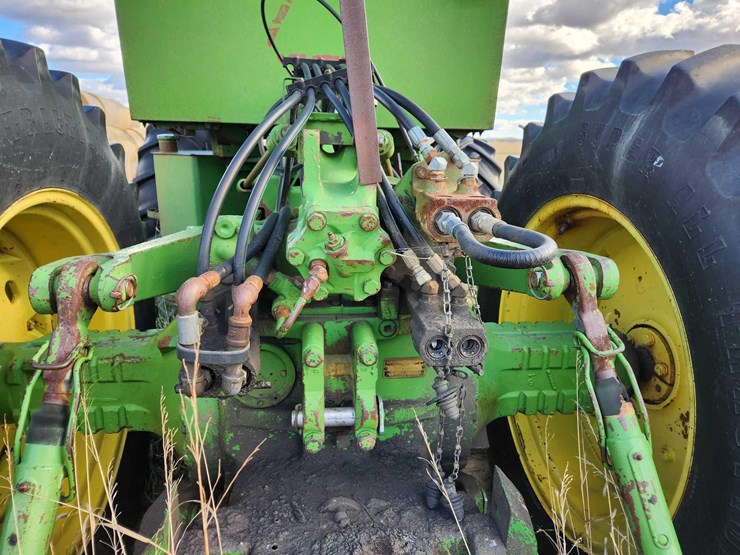 john-deere-7020-image-20