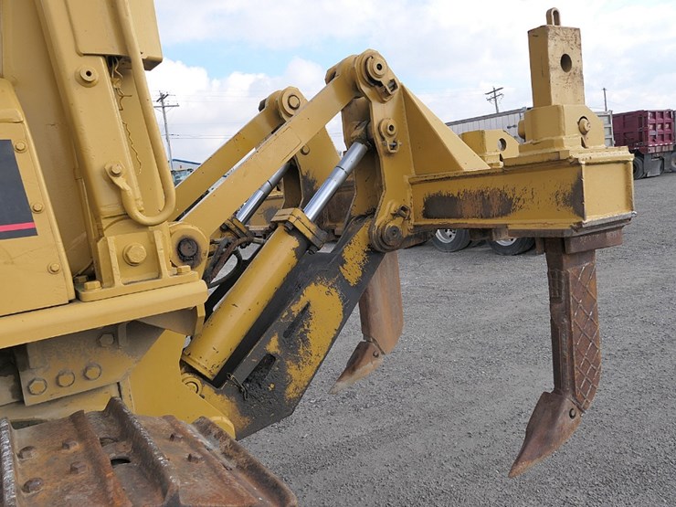 caterpillar-d6e-image-14