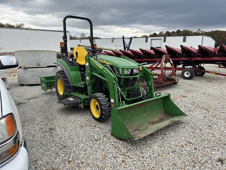 john-deere-2038r-image-2