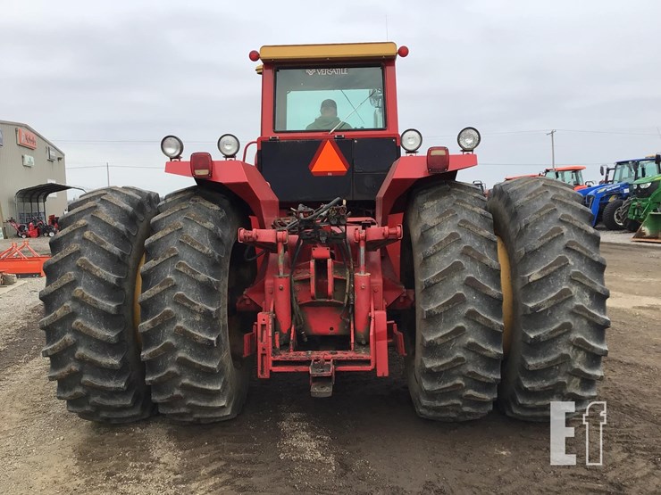 1983-versatile-835-image-8