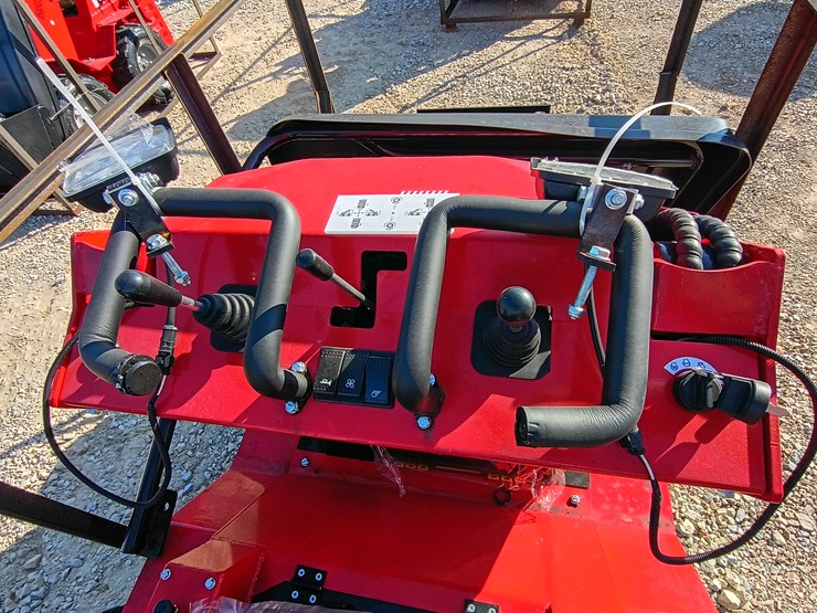 #l59-015-•-agt-sda-140t-mini-loader-image-13