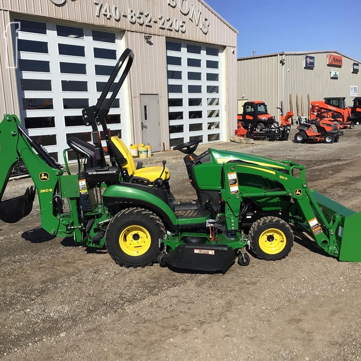 2018 JOHN DEERE 1025R
