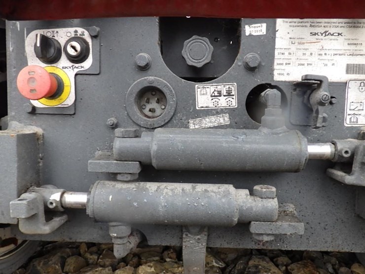 skyjack-sjiii3220-image-18