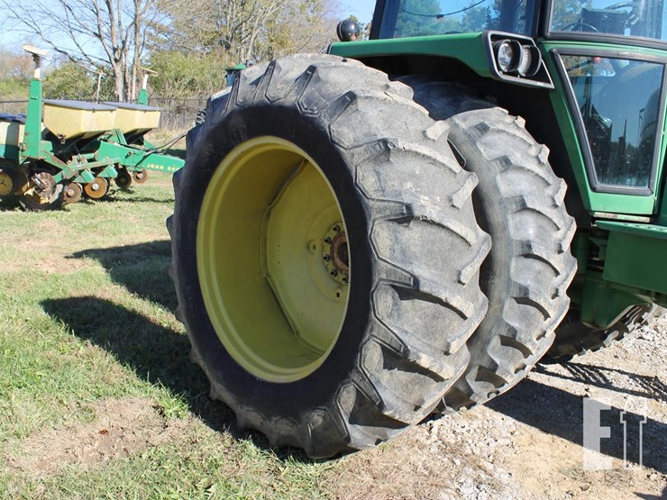 john-deere-4040-image-7