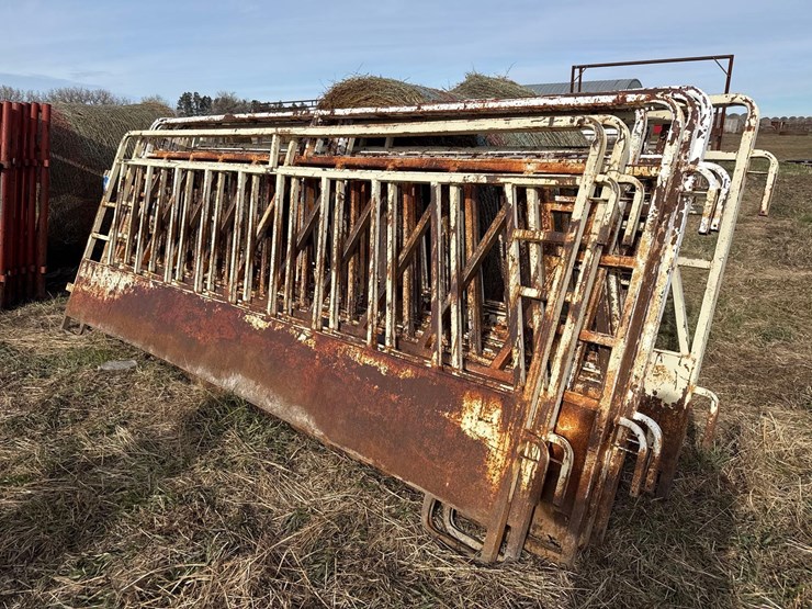 fenceline-feed-panels-image-2