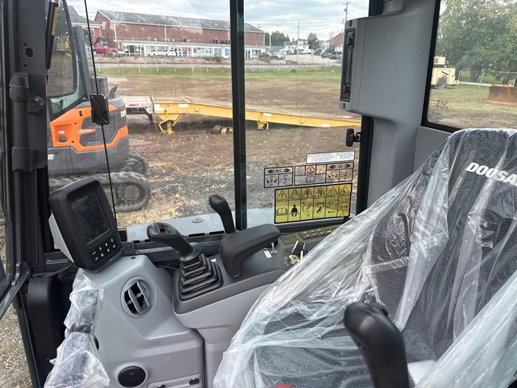 develon-dx35z-7-image-13