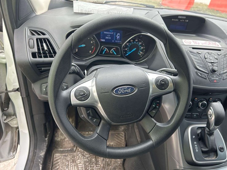 2013-ford-escape-image-11
