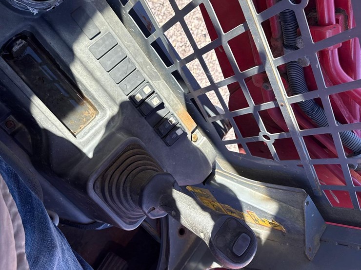 2018-takeuchi-tl10v2-image-16