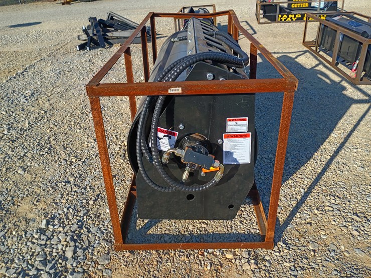 #l59-001-•-mower-king-72"-vibratory-roller-skid-steer-attachment-image-3