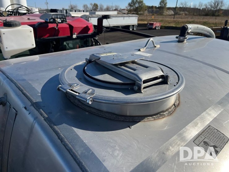 2014-miller-nitro-5275-image-52