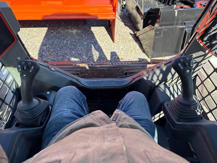 2020-bobcat-t66-image-14