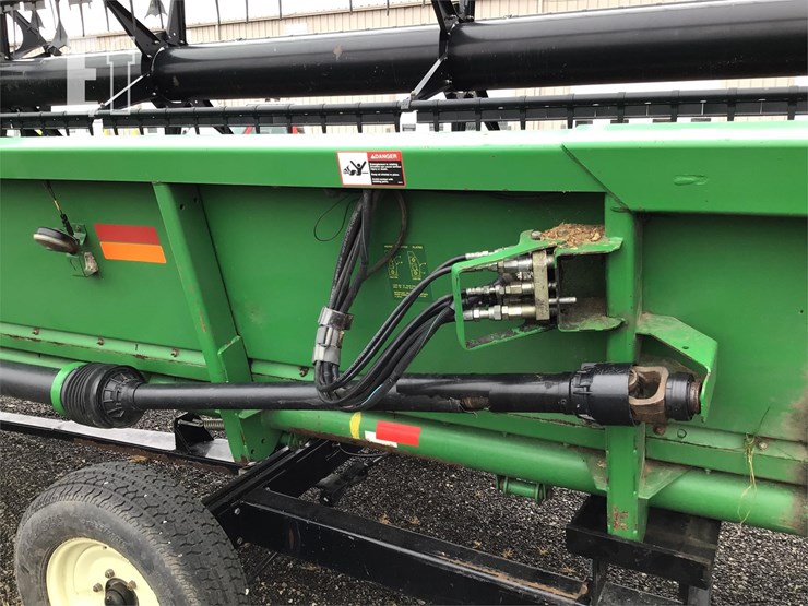 2004-john-deere-635f-image-10